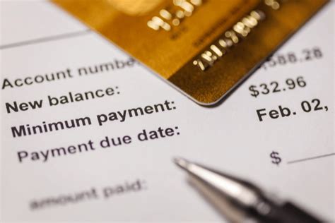Running a card balance? Don't make minimum payments